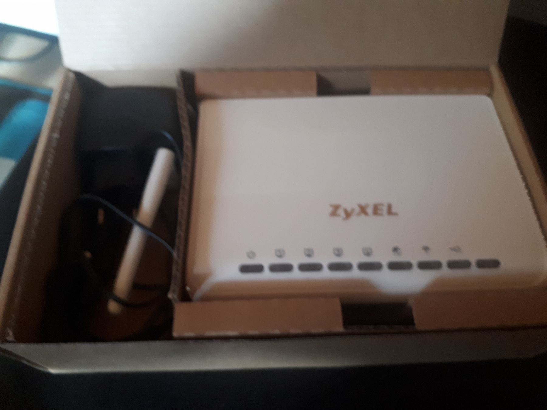 Modem & Router: Zyxel wireless router N 150 NEU – Nuovo e nell'imballaggio originale da frutigen venduto da trehel 1