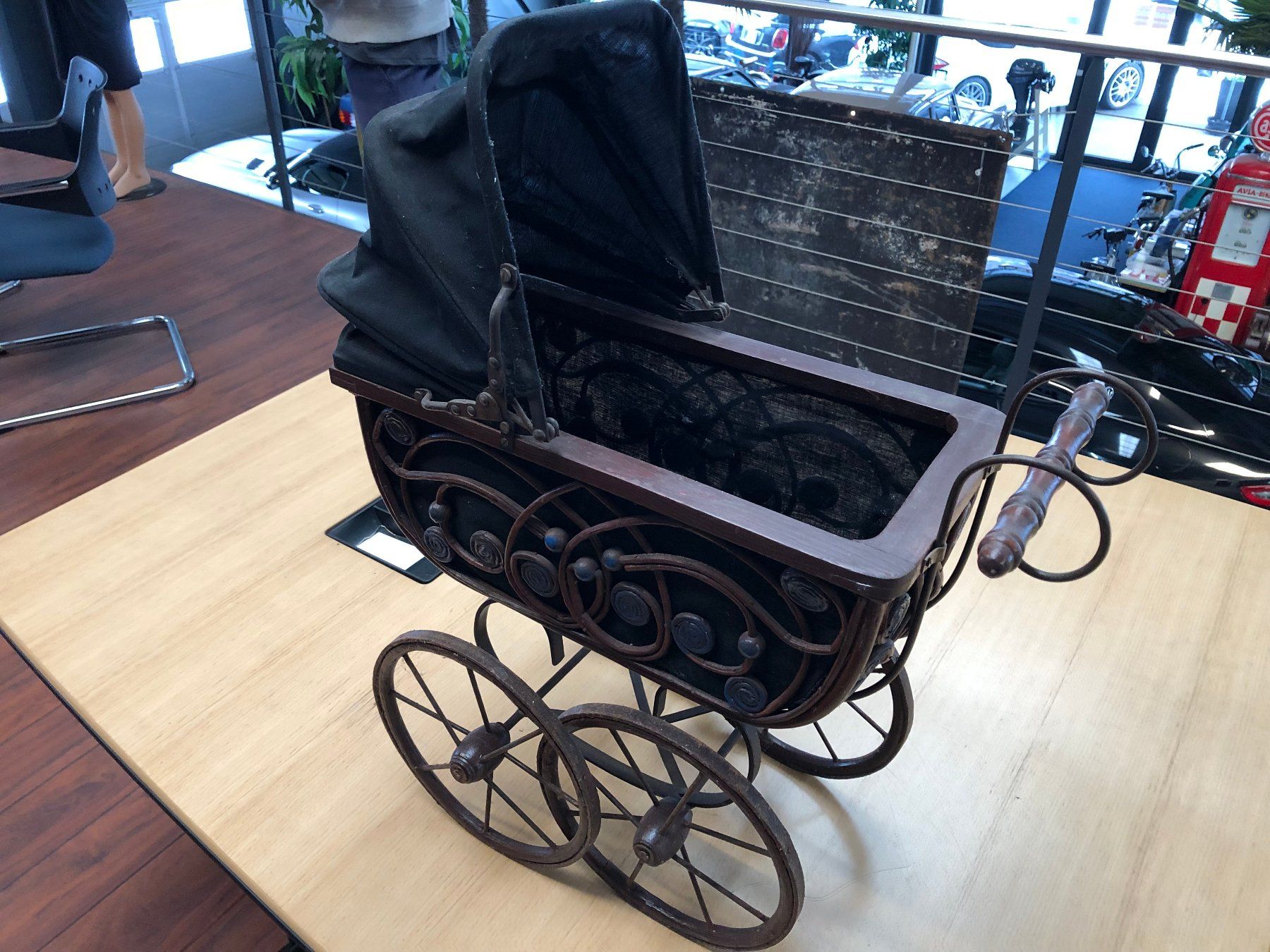 Puppenwagen: Vintage Puppenwagen – Gebraucht aus Gampelen von Steuer0