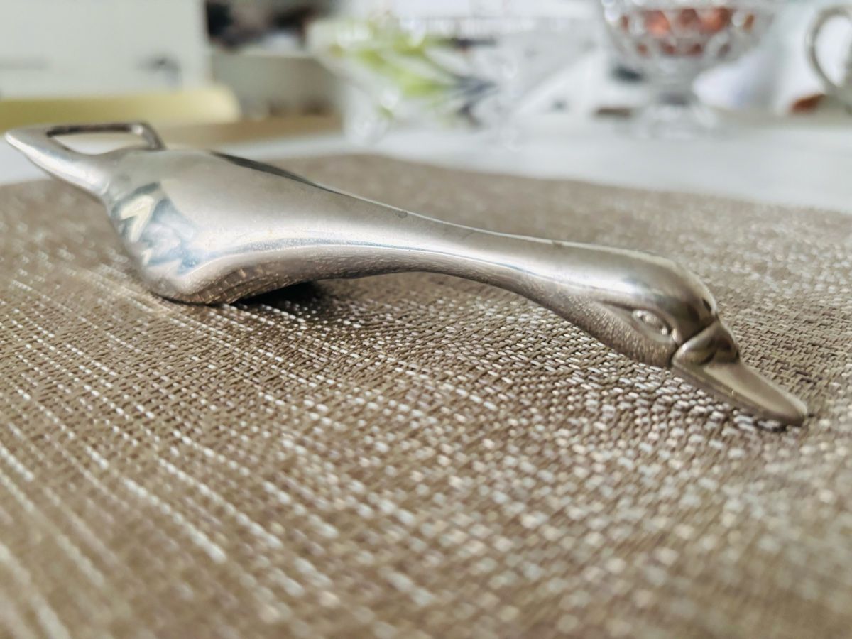Apribottiglie & Tappi per chiusura: Vintage Schwan Flaschenöffner – Usato da Rheinfelden venduto da Jeva-Anna 2