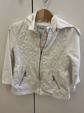 Übergangsjacke Mayoral weiss mit Kapuze Grösse 92 cm