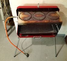 Gasgrill mit Drehspiess - perfekt zum Camping