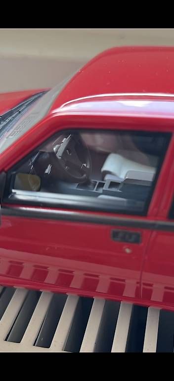 Voitures modèles: Alfa Romeo 75 1/18 – D'occasion à Lodrino par angeloige 4