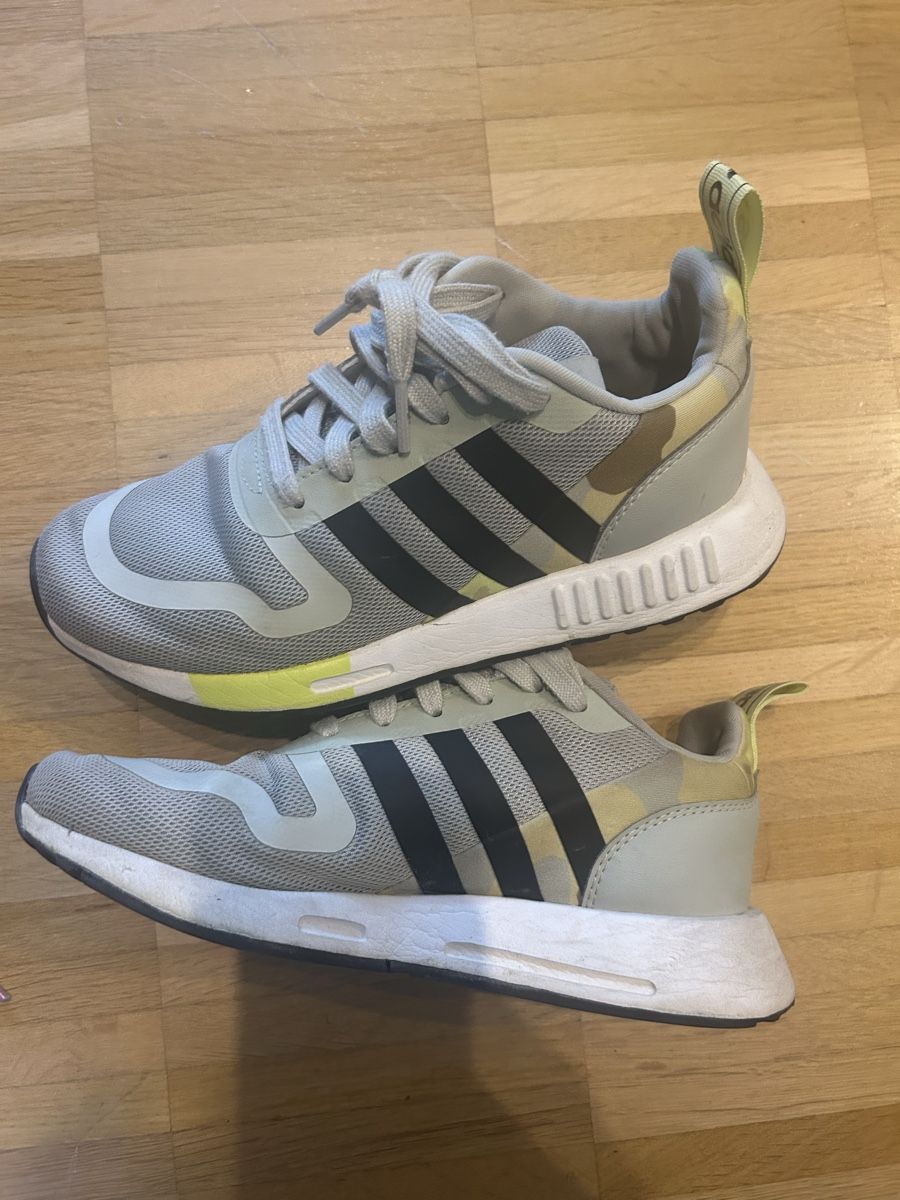 Adidas Scarpe da uomo: Adidas Sneakers Grösse  36.5 – Usato da Aesch venduto da igullleo