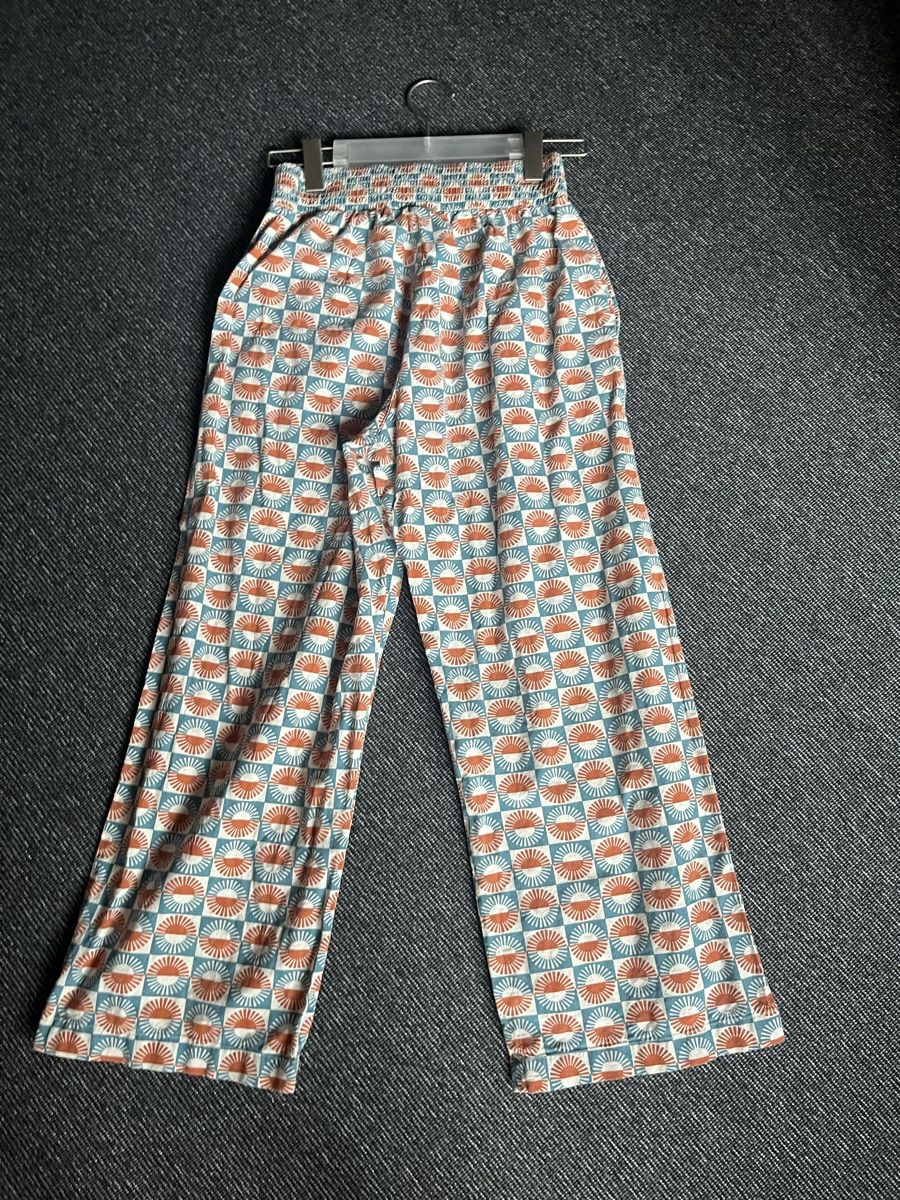Quiksilver Pantaloni: Quiksilver Damenhose, Grösse S – Usato da Innertkirchen venduto da salmalo 4