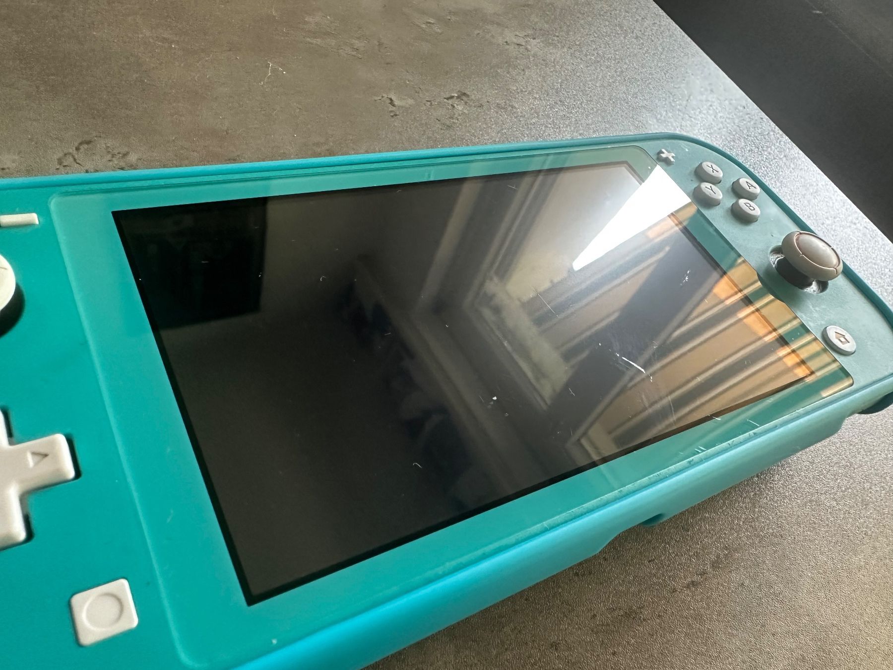 Nintendo Consoles: Nintendo Switch Lite – D'occasion à Dietlikon par has_s9fw 3