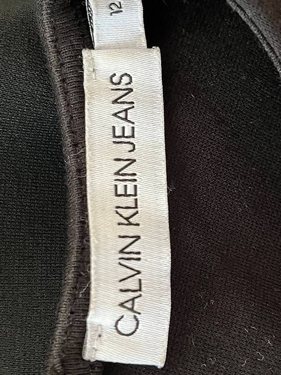 Vestiti & Gonne: Robe Calvin Klein 12 ans – Usato da Geneveys-Coffrane venduto da gg_r2xd 2