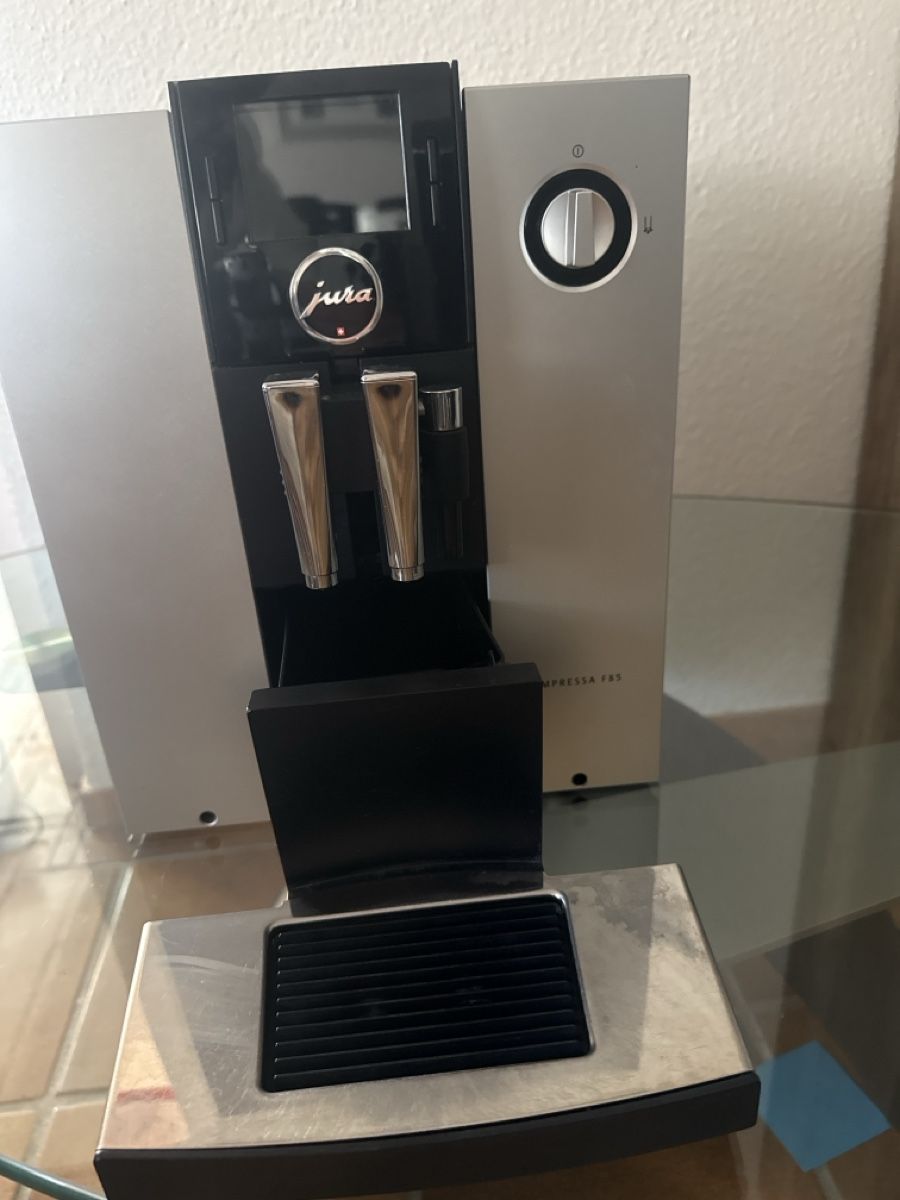 Jura Macchine per caffè & Macchine per espresso: Machine a cafe Jura F85 – Usato da Soyhières venduto da Jura22 2