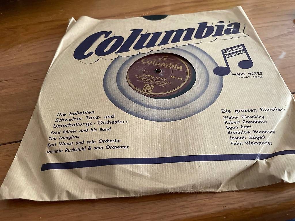 Dischi in vinile: 10 ddisques 78 tours avec pochettes – Usato da Colombier NE venduto da Boy48 1