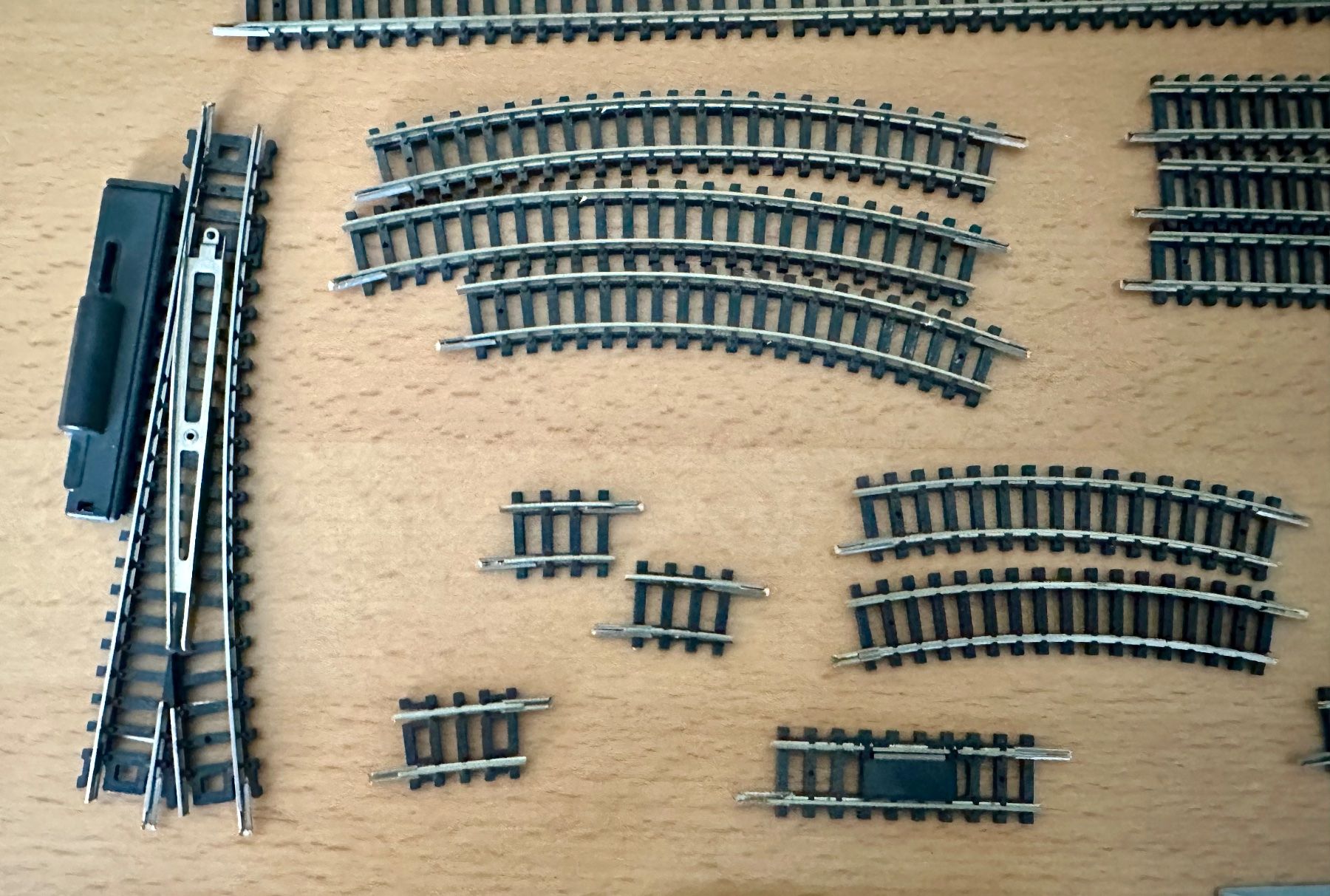 Trix Modelleisenbahnen: Mini Trix Gleise und Weichen Spur N – Gebraucht aus Oftringen von ib.85 2