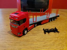Herpa Scania CS mit Rungenauflieger 1:87