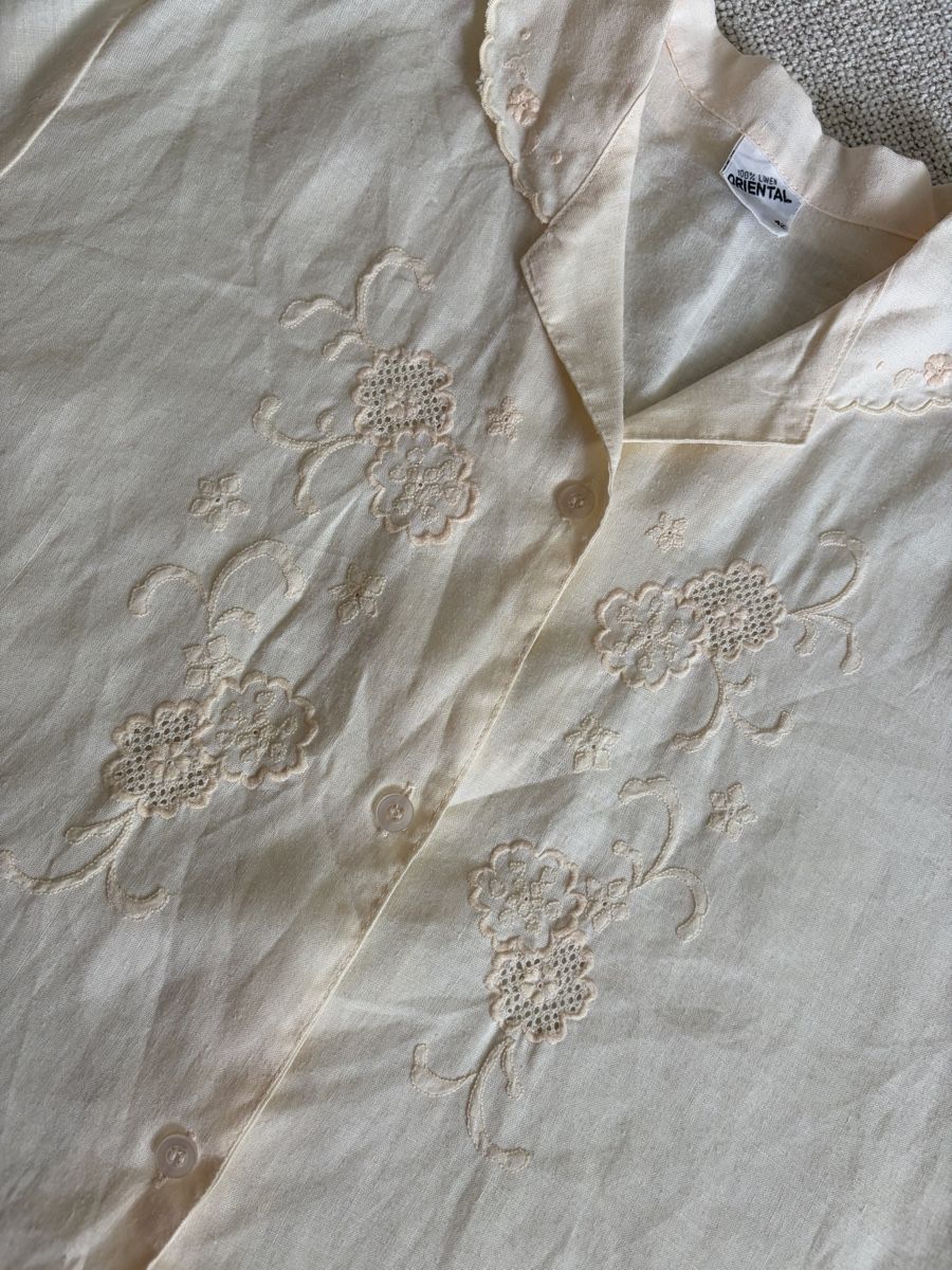 Camicette: VINTAGE ORIENTAL EMBROIDERED BLOUSE  – Usato da Zürich venduto da dor_9l9g 4