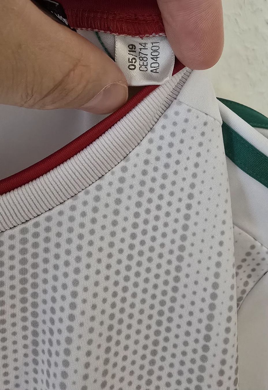 Adidas Leibchen & Hosen: Maillot Adidas Authentique blanc, rouge, vert taille S – Gebraucht aus Genève von MariaS2 4