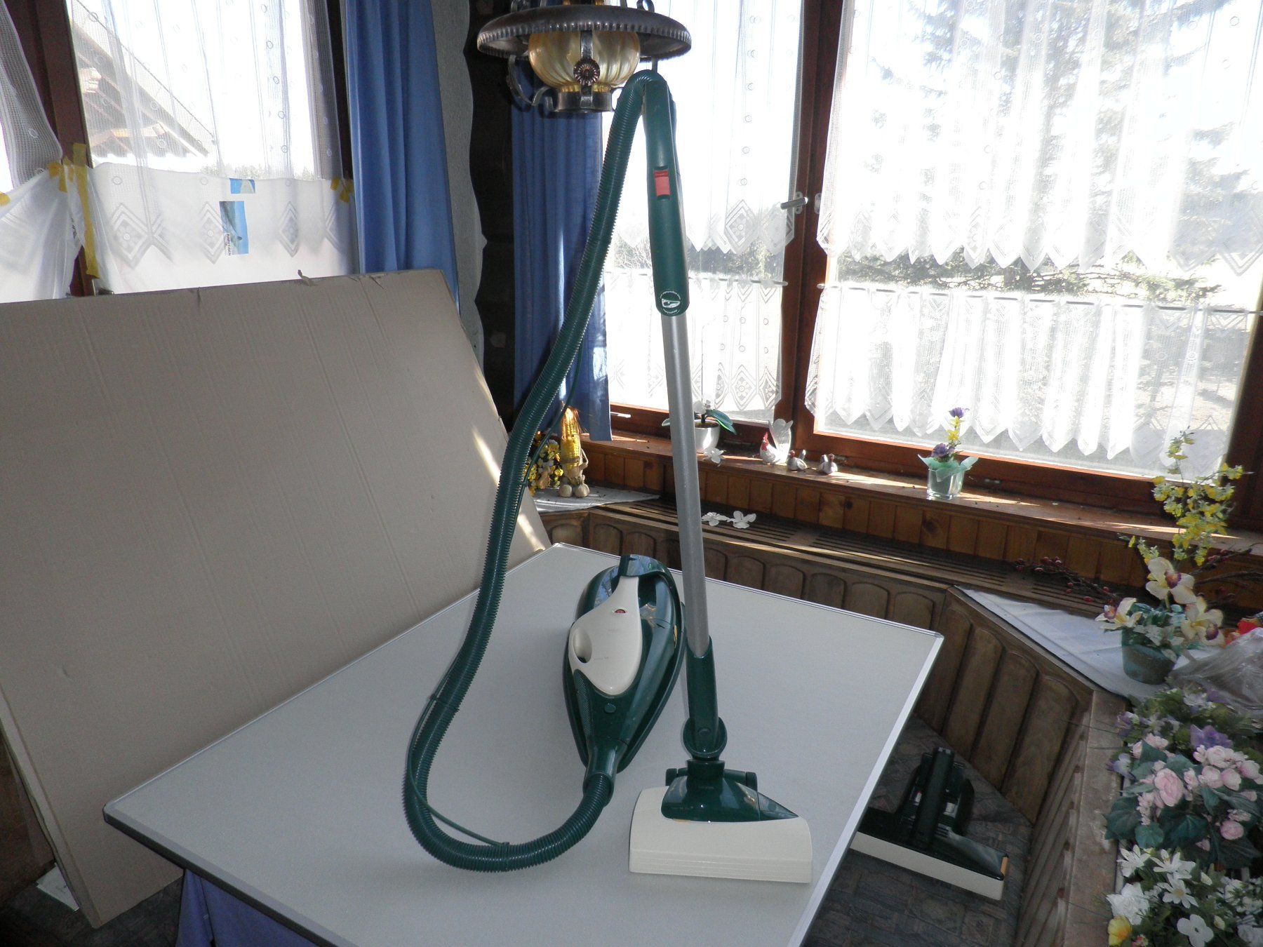 Vorwerk Aspirapolveri & Accessori: Vorwerk Tornado Schlitten 135 / EB 351 – Usato da Oftringen venduto da shoptwotrade 1