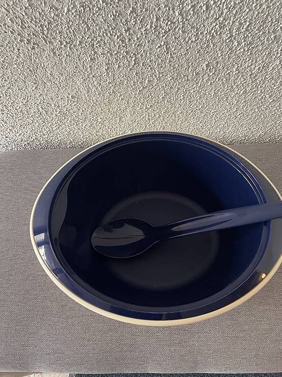 Ciotole: Tupperware Servierschüssel mit Deckel & Schöpflöffel – Usato da Künten venduto da Gubapri 1