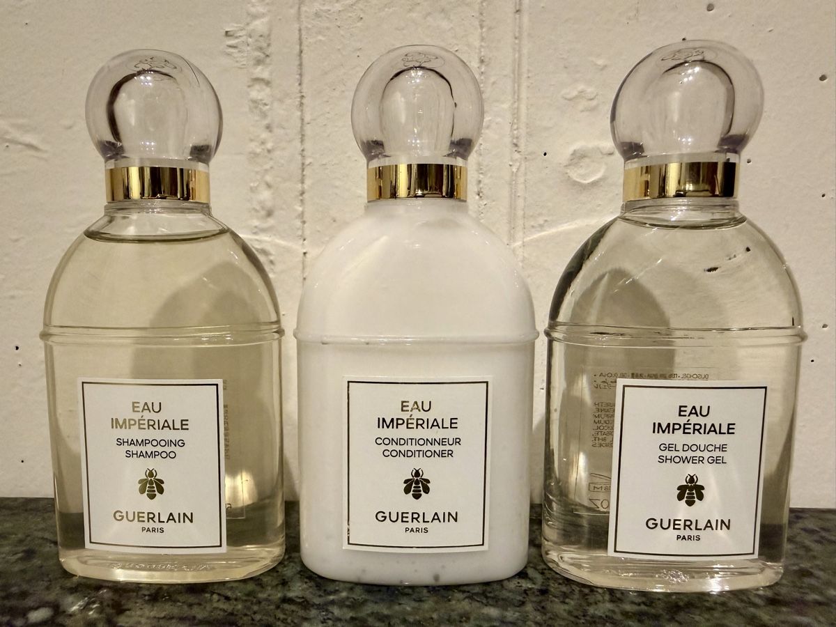 Guerlain Profumi & Eau de Toilette: Set GUERLAIN EAU IMPERIALE 55mL personal care products – Nuovo e nell'imballaggio originale da Baar venduto da Pared