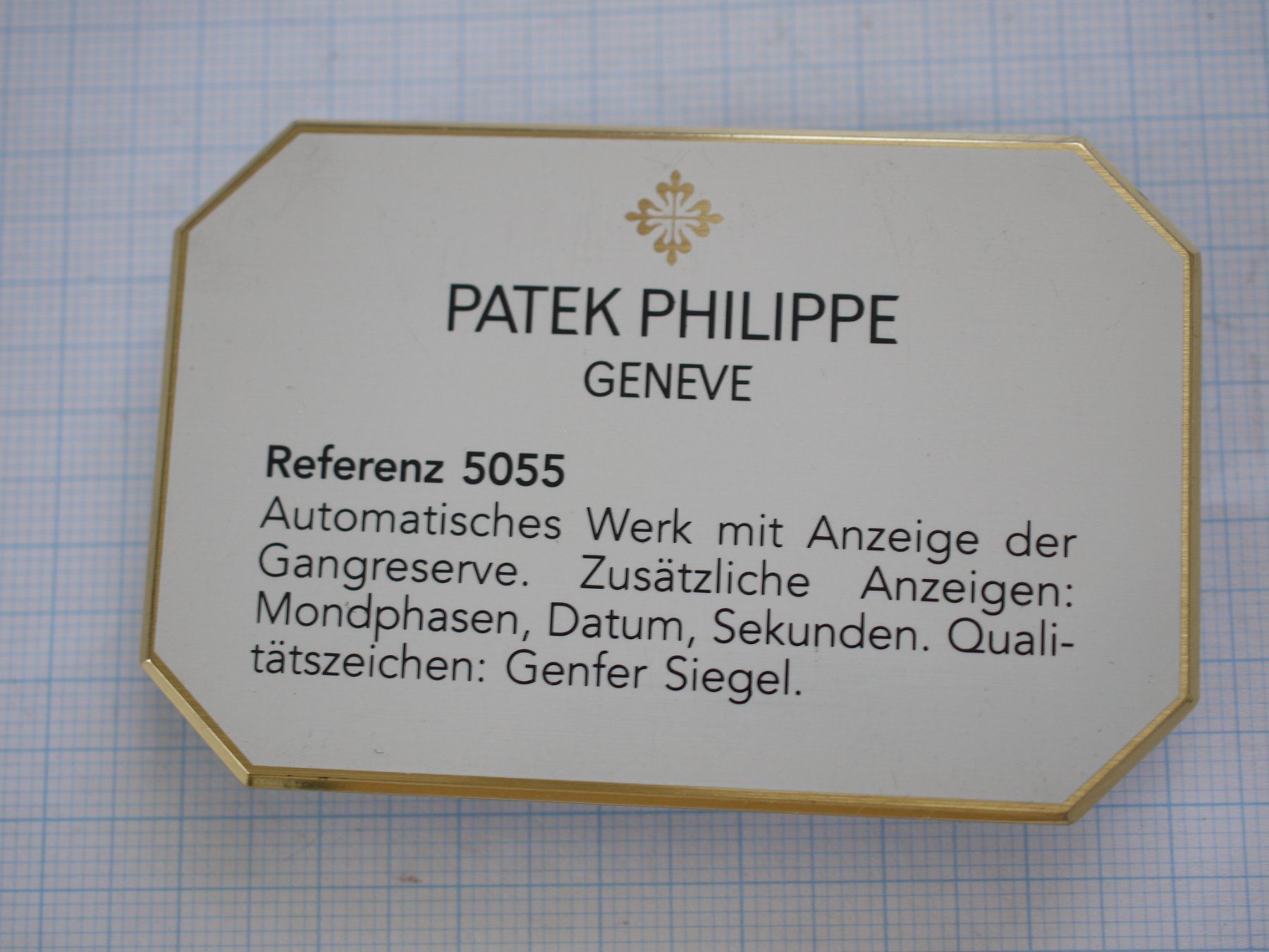 Vetrine: Patek Philippe Ref. 5055 Display 7.4 x 4.8 cm – Usato da Gross venduto da Retro20