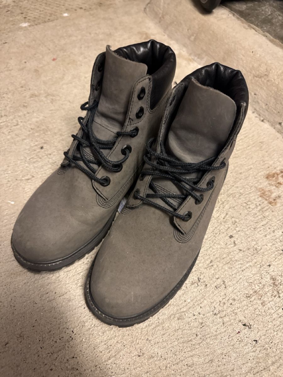 Timberland Herrenschuhe: Timberland Boots grau Grösse 38 – Gebraucht aus Adliswil von ole_6vxw