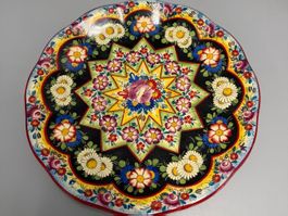 1896 Handbemalter Keramikteller Chodovia – Vintage Wandtelle