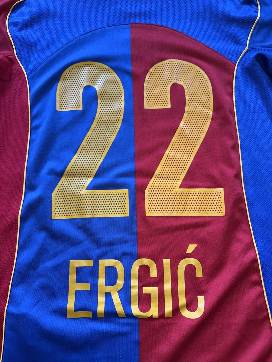 Nike Leibchen & Hosen: FC Basel Trikot Nike Ergic Nummer 22 – Gebraucht aus Grellingen von Faebu7