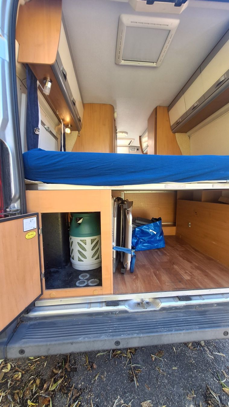 Fiat Veicoli da campeggio: Fiat Ducato Wohnmobil Karmann – Usato da Bern venduto da Fabu88w 7
