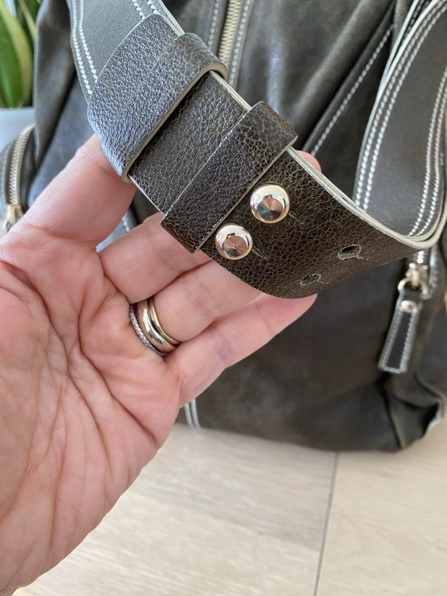 Hogan Borse da donna: Hogan Leather Shoulder Bag  👜 – Nuovo (secondo la descrizione) da Herrliberg venduto da non_5qdb 2