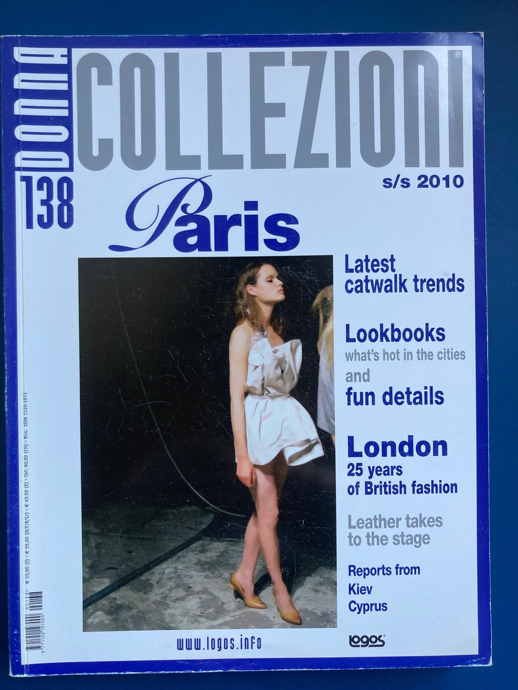 Revues & Magazines: Collezioni Paris 2010 Mode Design – D'occasion à Aarwangen par nemkin61