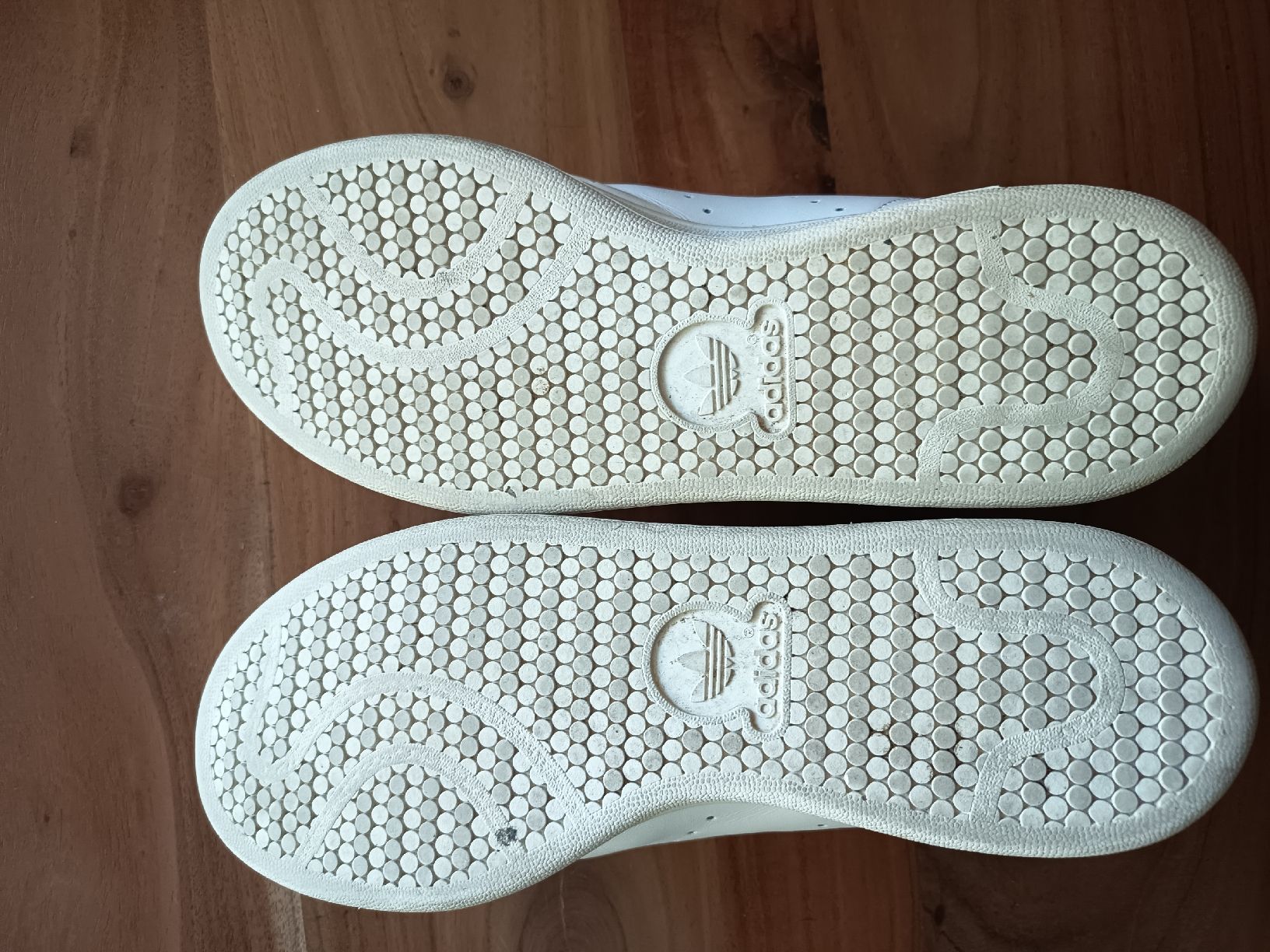 Adidas Scarpe da uomo: Schuhe Adidas Grösse 40 – Usato da Wald ZH venduto da -lea- 2