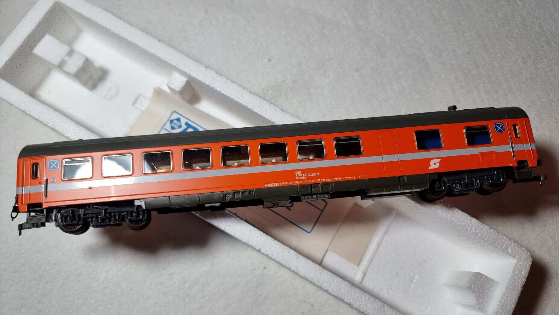 Roco Modellini di ferrovie: Roco ÖBB Speisewagen – Usato da Au ZH venduto da Krokodil08 2