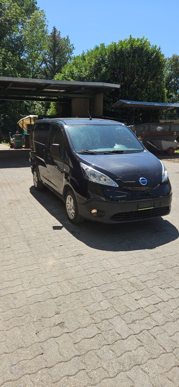 Nissan Nutzfahrzeuge: Nissan E-NV200 – Defekt aus Vich von Max-Mechanics 3