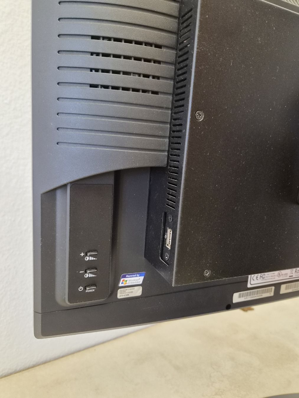 PC: Igel TC215 Universal Desktop Thin Client/21" Atom N270 1,60  – Usato da SCHAFFHAUSEN venduto da Atami99 2