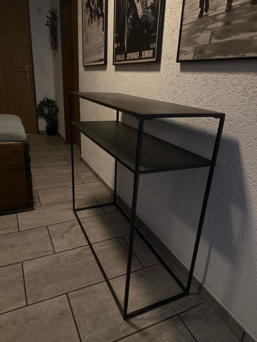 Kommoden: Schwarzes Regal / Konsole – Neu (gemäss Beschreibung) aus Buchs SG von leevin01
