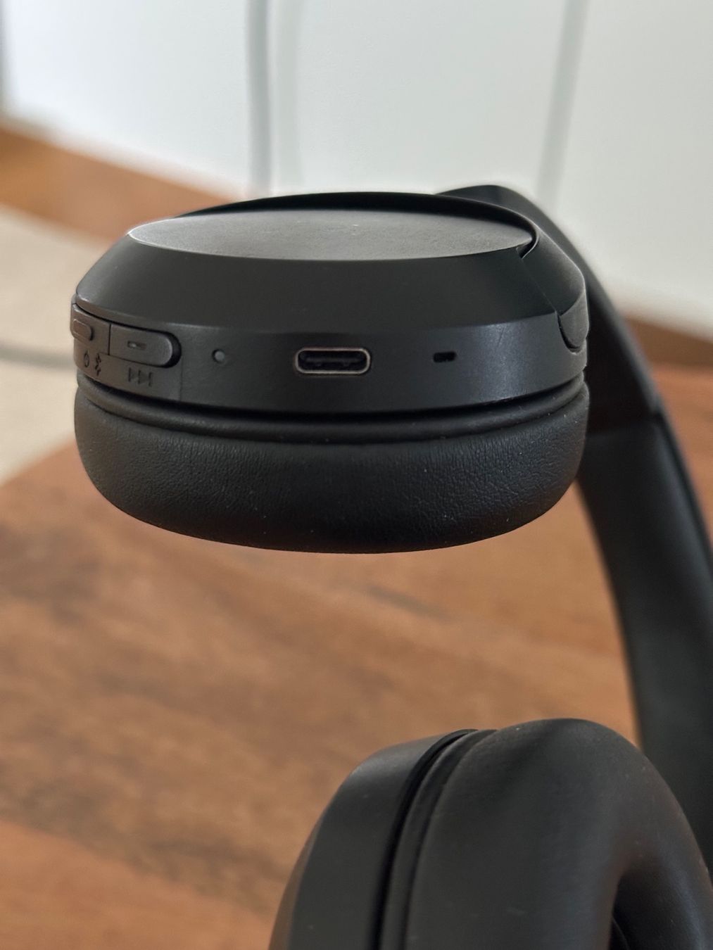 Sony Casques audio: schwarze Sony On-Ear Kopfhörer mit Bluetooth – D'occasion à Regensdorf par crln 3