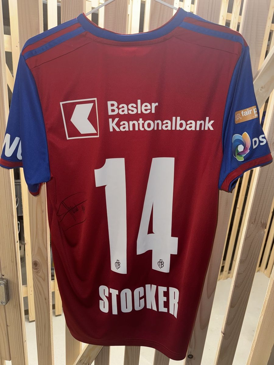 Canottiere & Pantaloni: FC Basel Matchworn Shirt Cupfinal 2020 Valentin Stocker – Nuovo (secondo la descrizione) da Thürnen venduto da Ottoman_Turks69 2