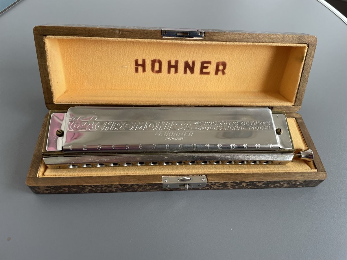 Hohner Strumenti musicali: Hohner Mundharmonika 64 Chromonica – Usato da Zug venduto da Namago