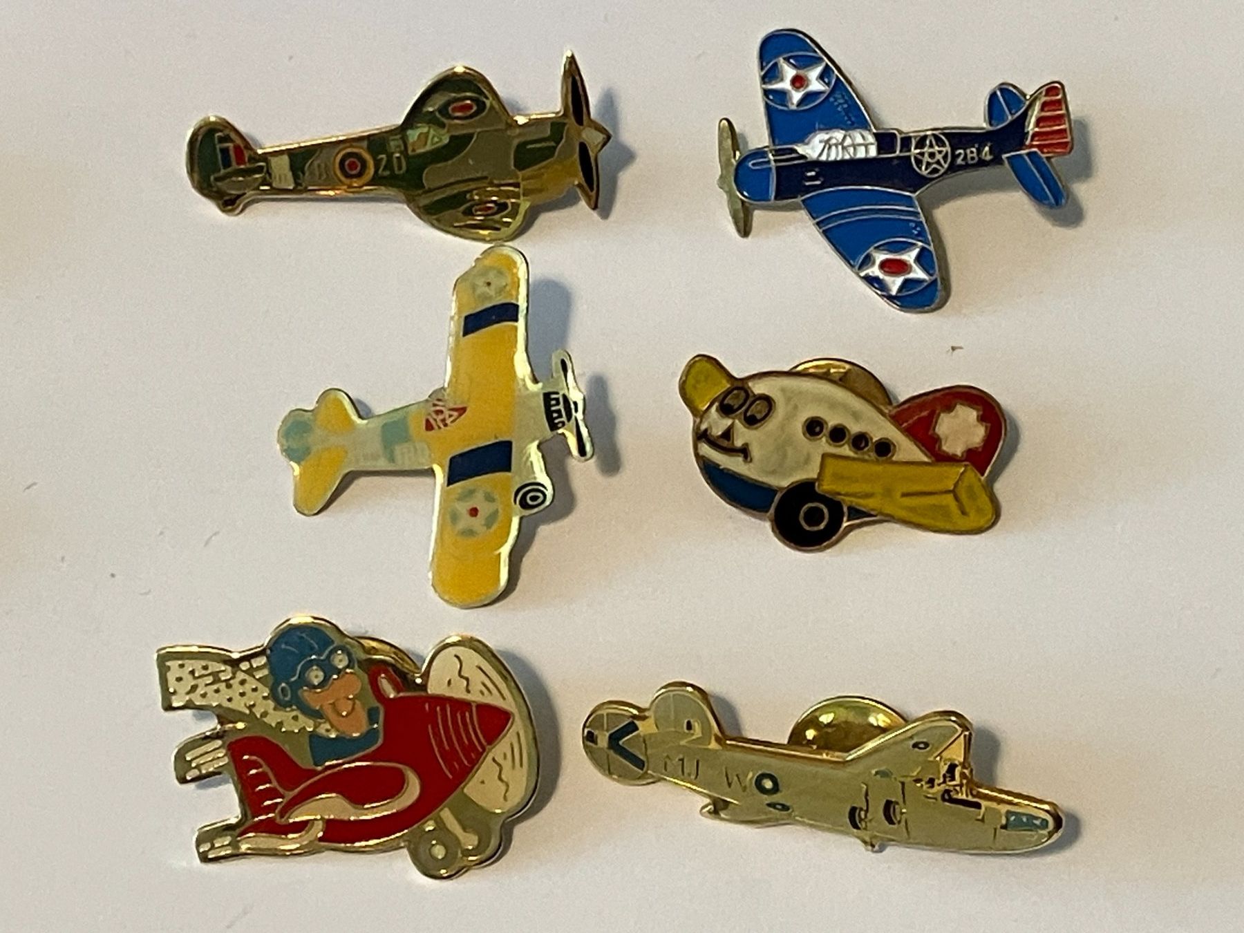 Placchette & Badge: 6 Pin Flugzeuge – Usato da Basel venduto da djwwpp