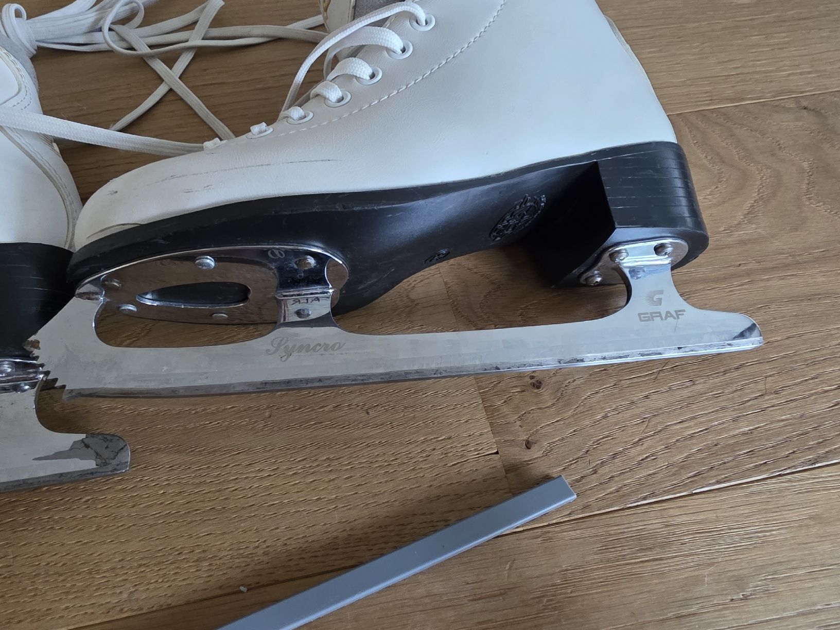 Graf Pattini da ghiaccio: Graf Bolero Schlittschuh, Gr. 35 – Usato da Oberhasli venduto da Fabilan 5