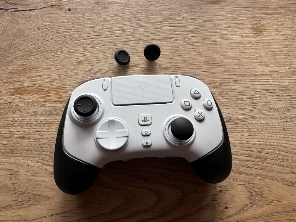 Controler, Razor Wolverin V2 Pro, Playstation | Kaufen auf Ricardo