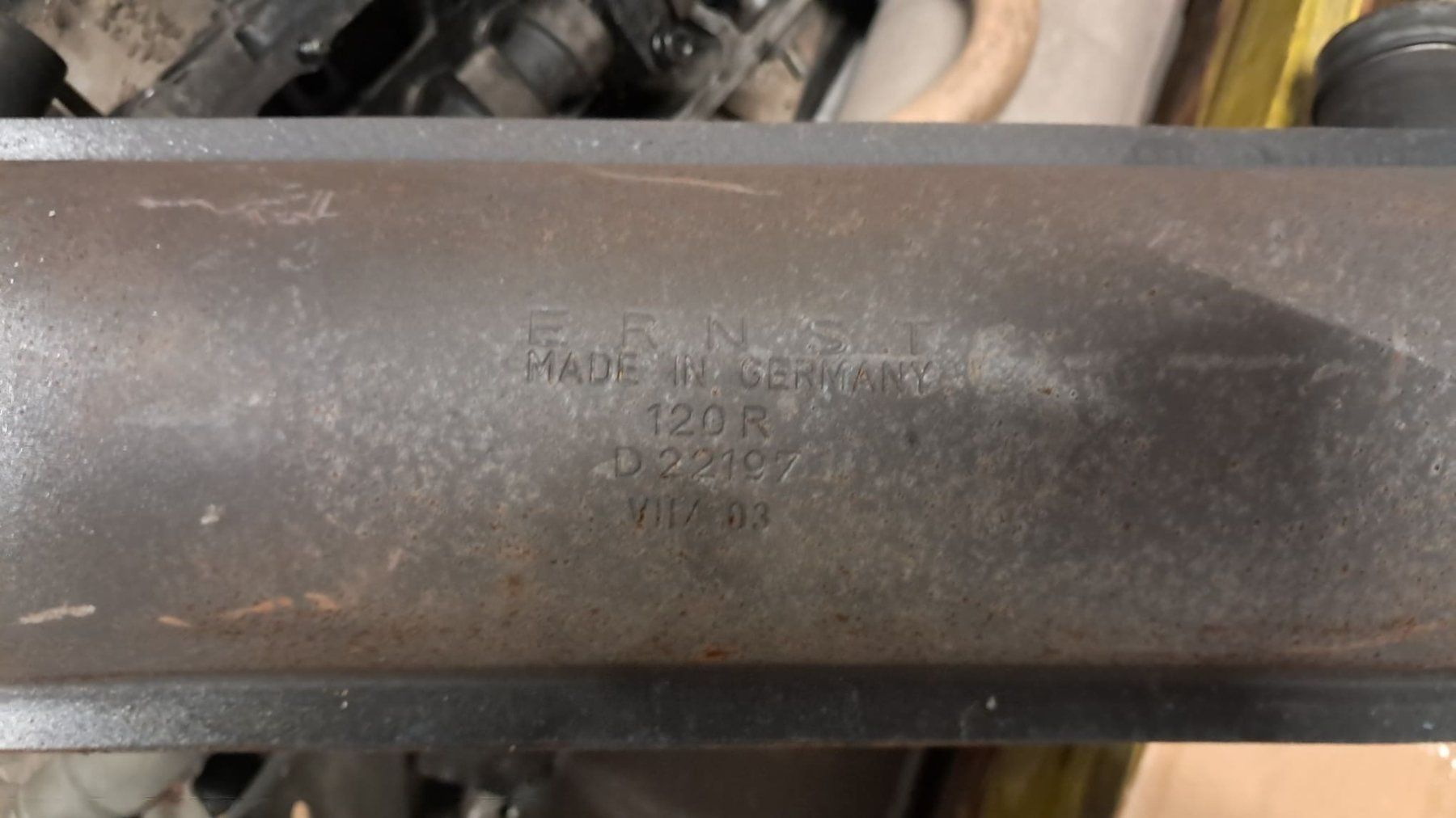 Volkswagen Sistemi di scarico: Auspufftopf VW T2/T3 – Usato da Alpnach-Dorf venduto da Hess-Automobile 1