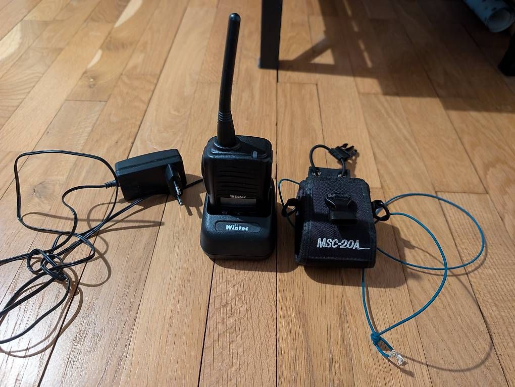 Radiocomunicazione: Wintec LP-5402E Funkgerät Gleitschirm – Usato da Bern venduto da Fetteperson