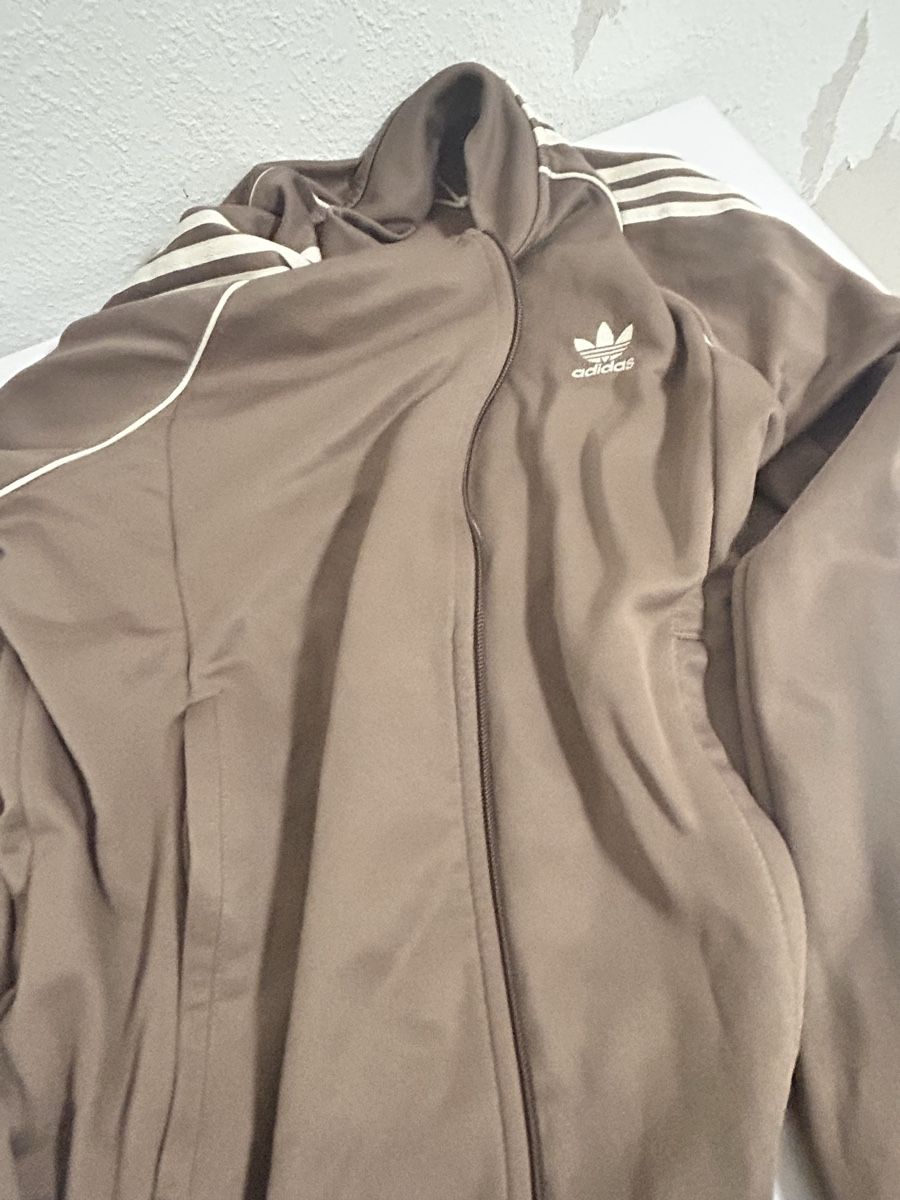 Lots de vêtements: Lot de cinq articles – D'occasion à Meyrin par ubz_72xl 2