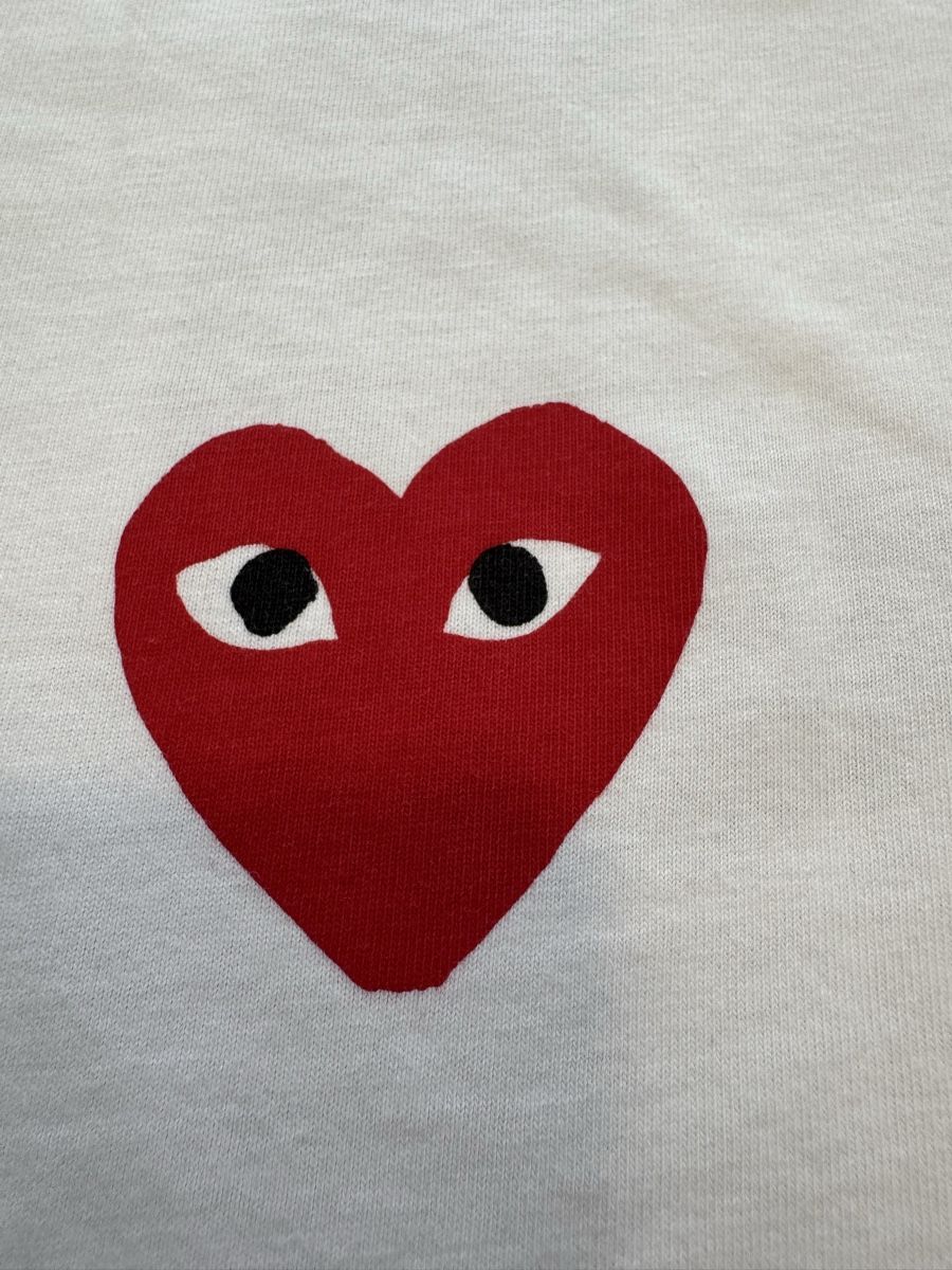 Comme Des Garcons T-shirts: Comme des Garcons Play T-Shirt weiss – D'occasion à Maisprach par jokoundklaas 4