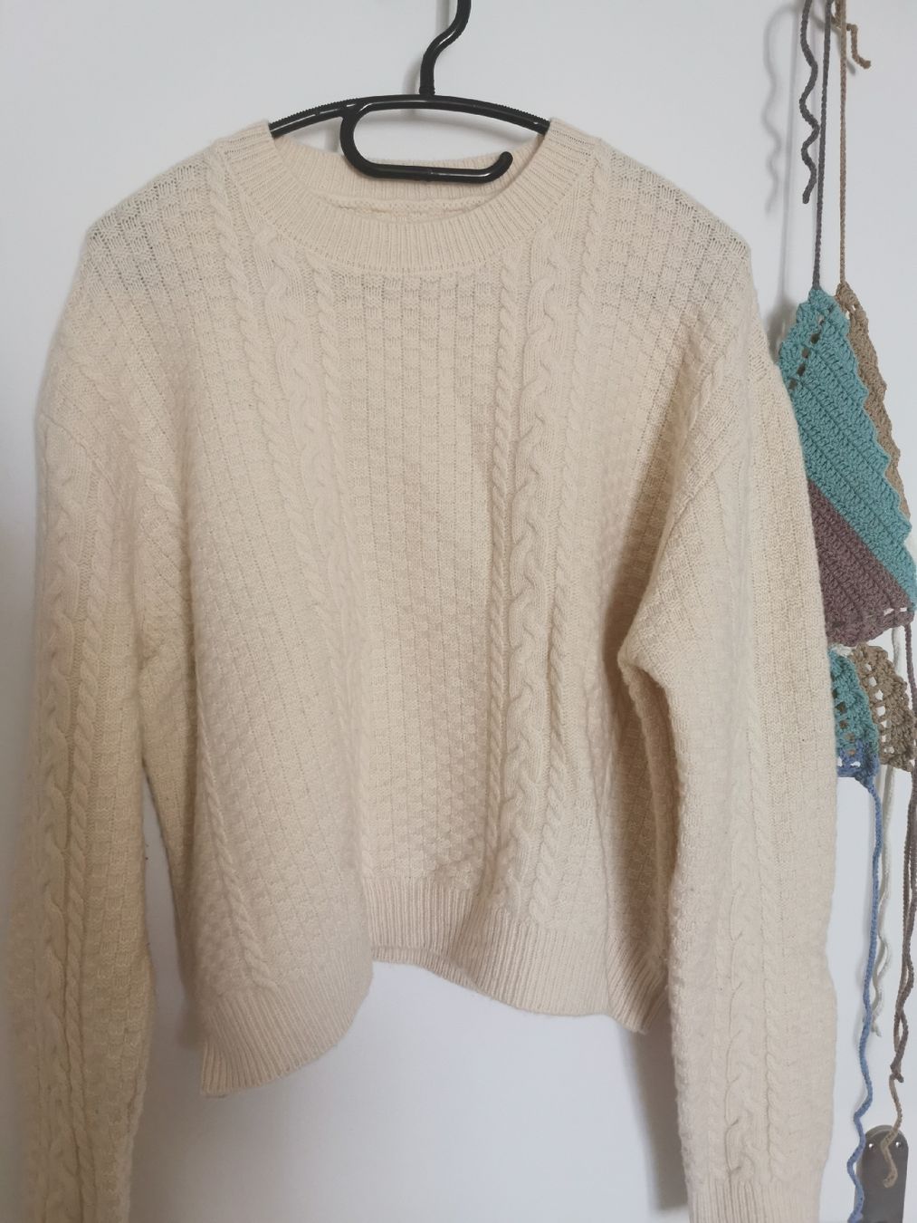 Maglioni & Felpe: Damen Pullover in Creme mit Zopfmuster Grösse M – Usato da Kehrsatz venduto da 159_rwk2