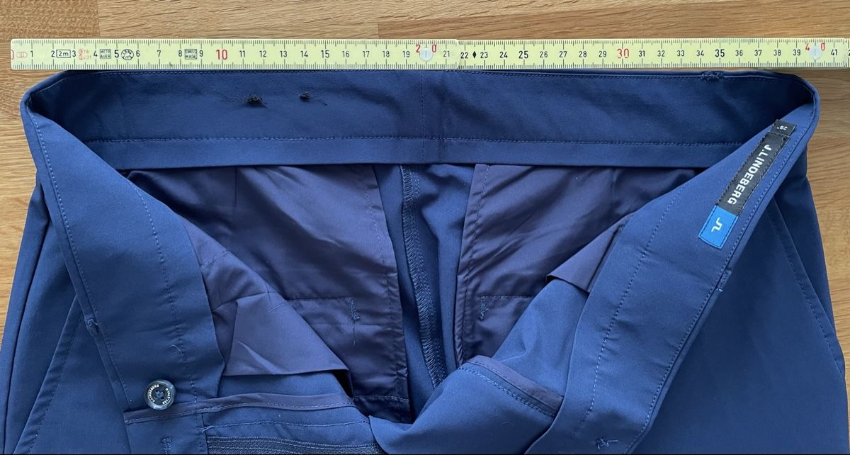 Lindeberg Pantalons: Golfhose J. Lindeberg dunkelblau – D'occasion à Steffisburg par santra 1