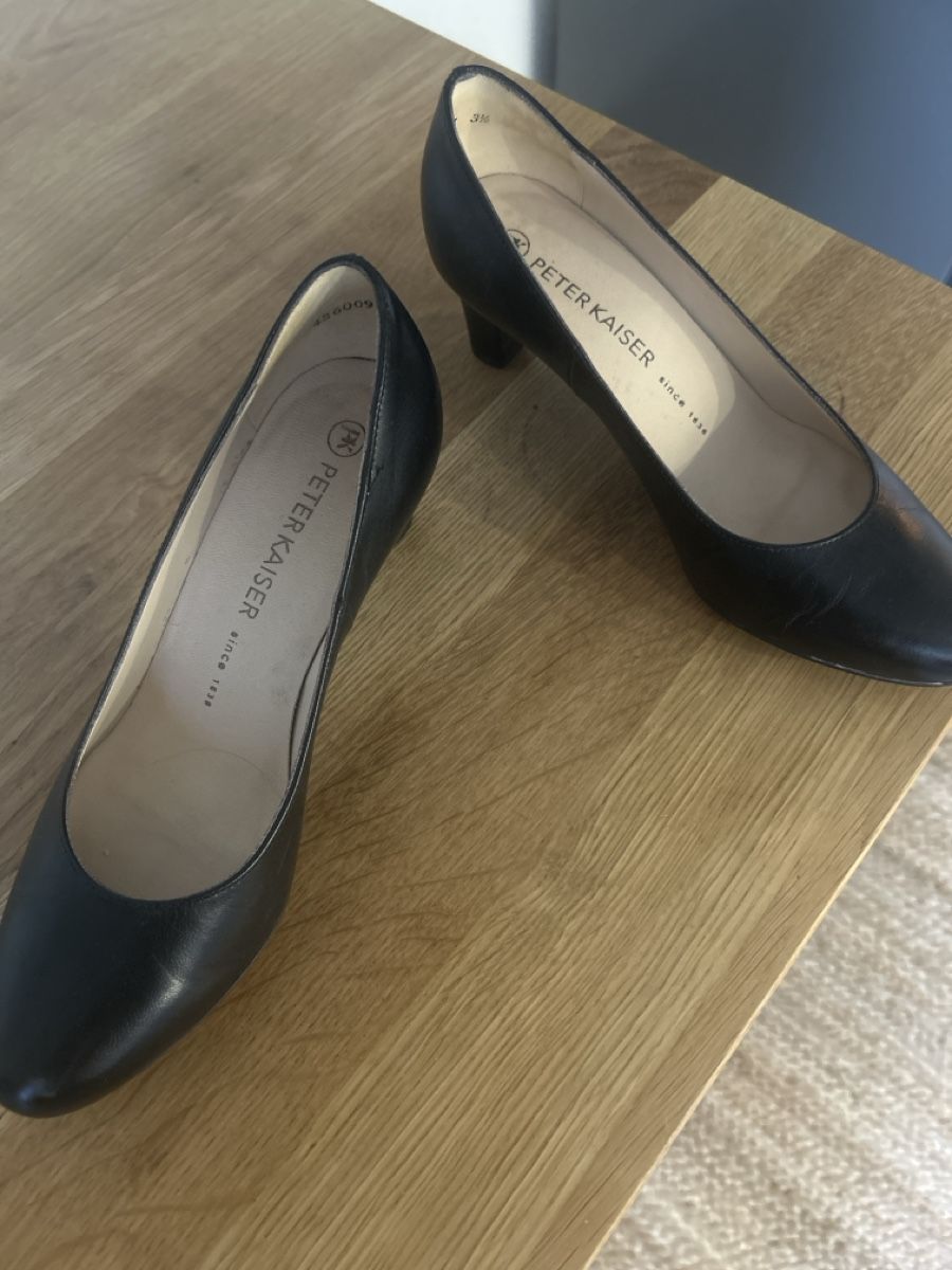 Kaiser Damenschuhe: Peter Kaiser Schuhe schwarz 3 1/2 – Gebraucht aus Allschwil von ringelblume69