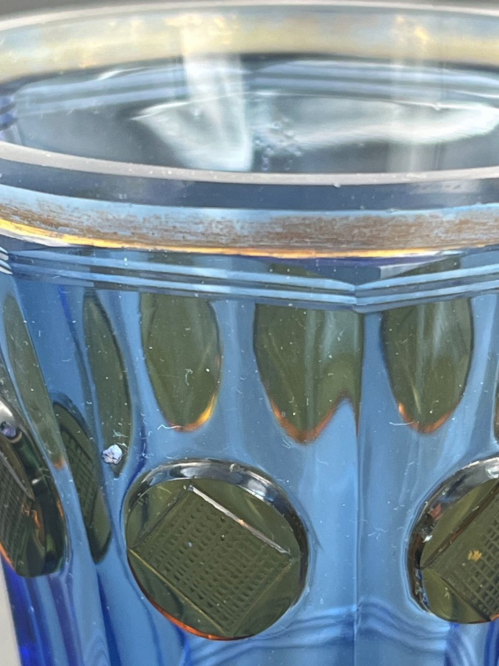 Bicchieri: 4er-Set antiker blauer böhmischer Glasbecher – Usato da Otelfingen venduto da Yossi-68 6