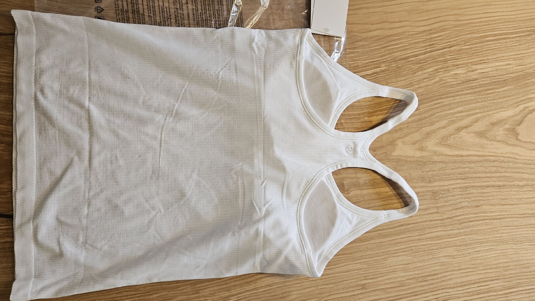 Lululemon Tops: Lululemon – Neu und originalverpackt aus Rechthalten von Edelweiss100 2