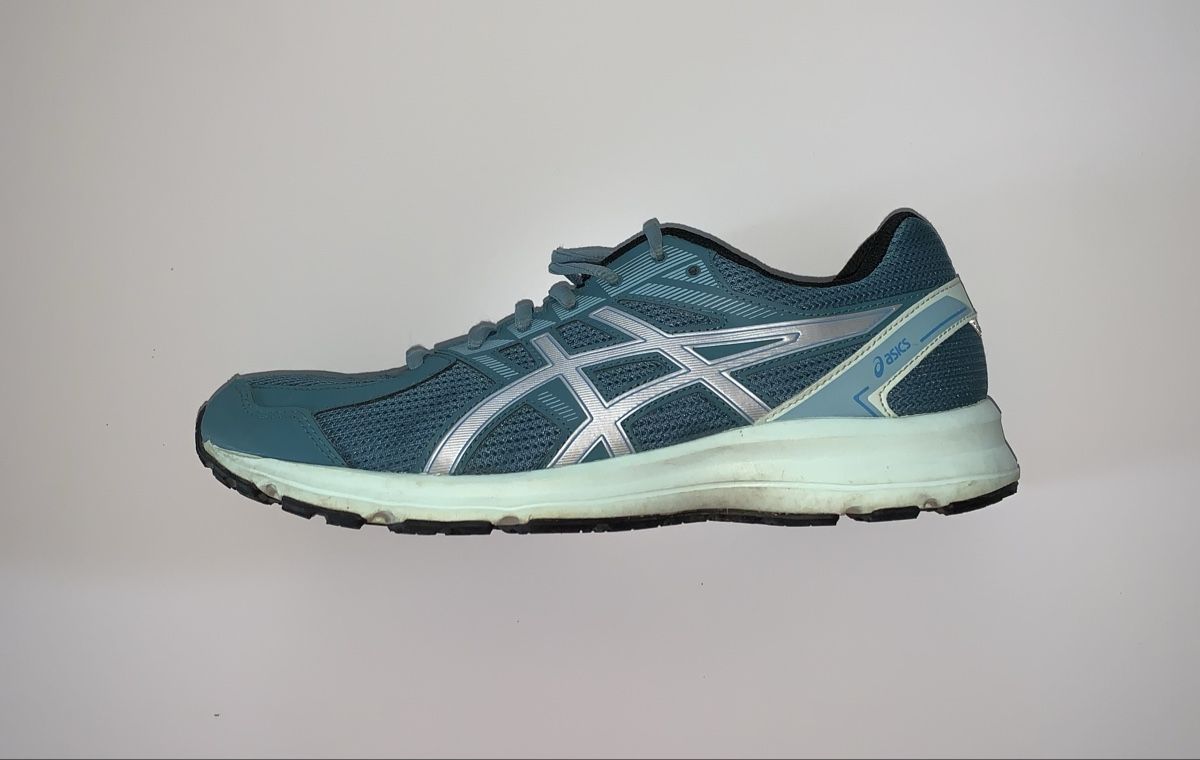 Asics Scarpe da donna: Asics - Chaussures de Running – Nuovo (secondo la descrizione) da Corsier GE venduto da neiluj2003 2