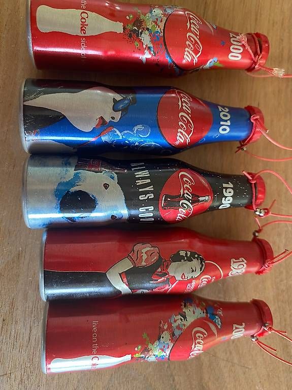 Altro in Stoviglie & Bicchieri: Cola Sammel Flaschen – Usato da Brugg AG venduto da FlowerStreet 1