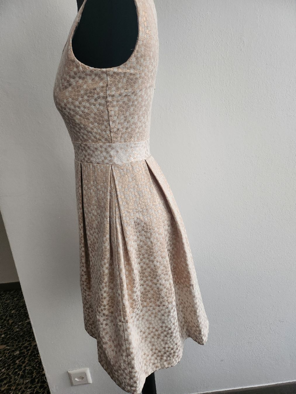 Closet London Vestiti: Vestito estivo CLOSET – Nuovo (secondo la descrizione) da Morbio Inferiore venduto da vin_fdj2 2