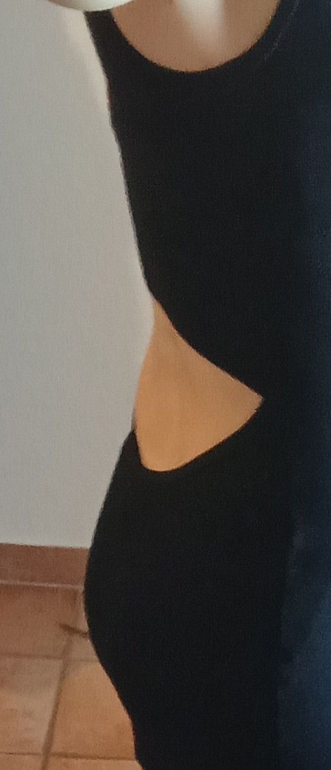 Calvin Klein Kleider: Robe noire sans manches Calvin Klein taille S – Gebraucht aus Boulens von m17_7jc7 2